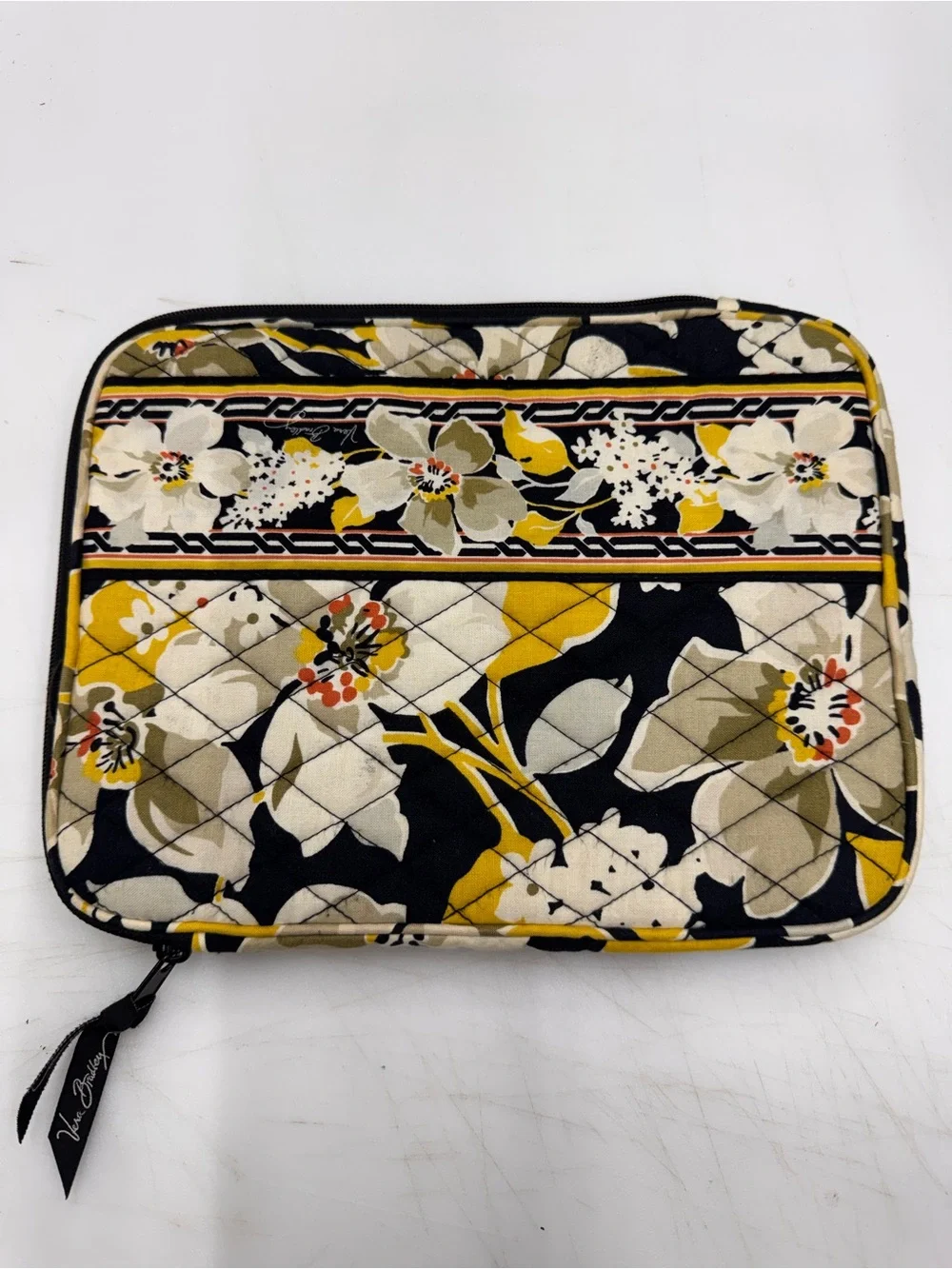 Vera Bradley Dogwood Print E-Reader iPad Sleeve Zippered Case